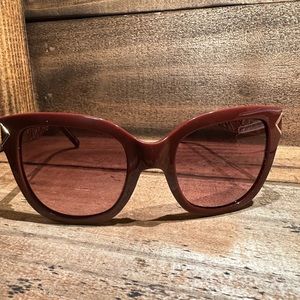 Tory Burch Sunglasses, gold temple. New. Authentic.
